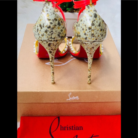 🍾🥂SOLD!🥳Christian Louboutin Spiked Sandals - Picture 6 of 14
